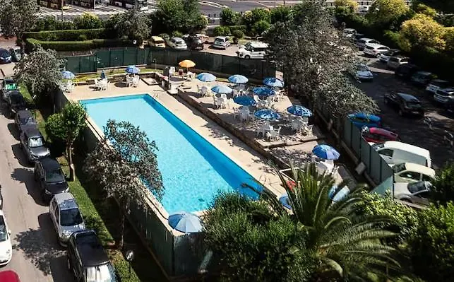 Colosseum At 18 Min By Metro Bright And Cozy - Free Parking Pool Access - Ac And Wifi Roma